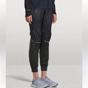 On-Running Run on Clouds Jogger Pants Black Women’s Size L
